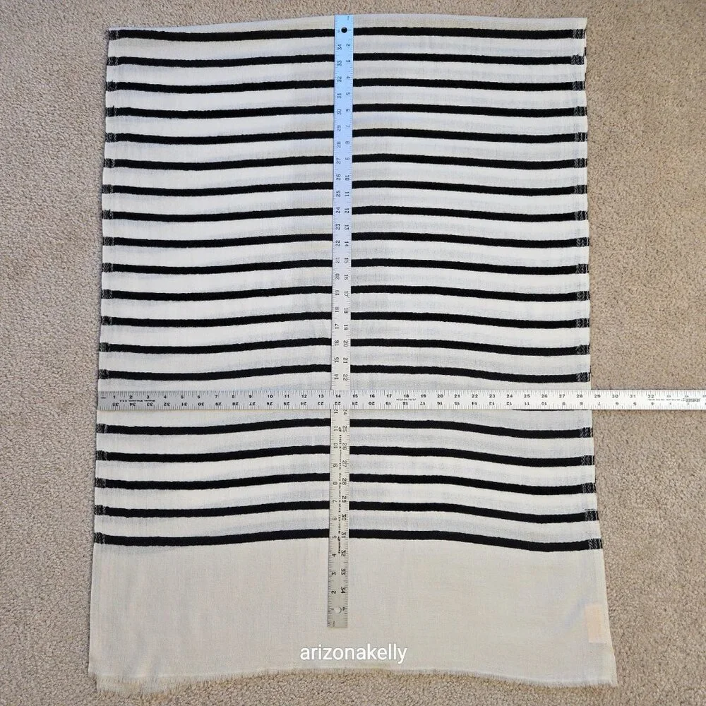 Ivory Cashmere Scarf With Black Stripes - Picture 4 of 16